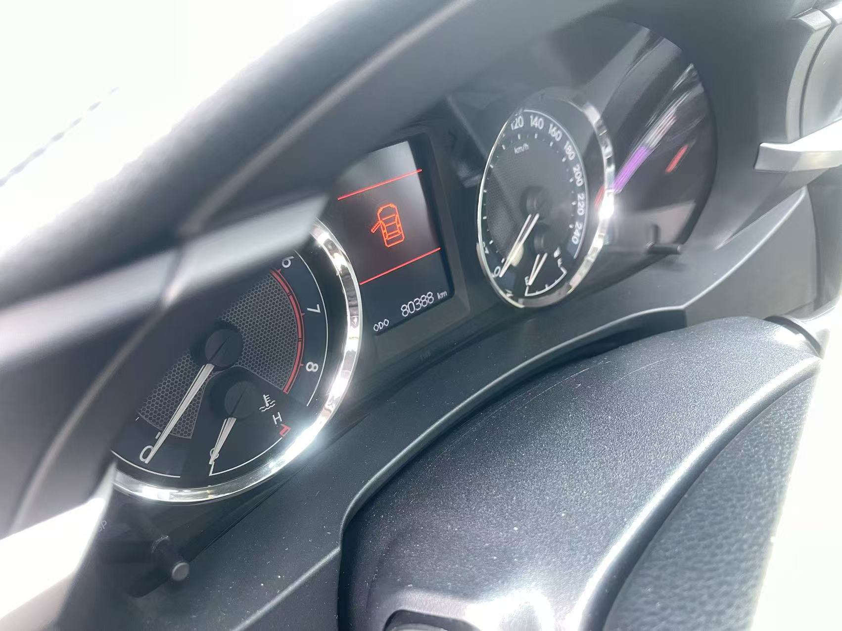 Toyota Corolla 2016 #6 Toyota Corolla 2016 car image #6
