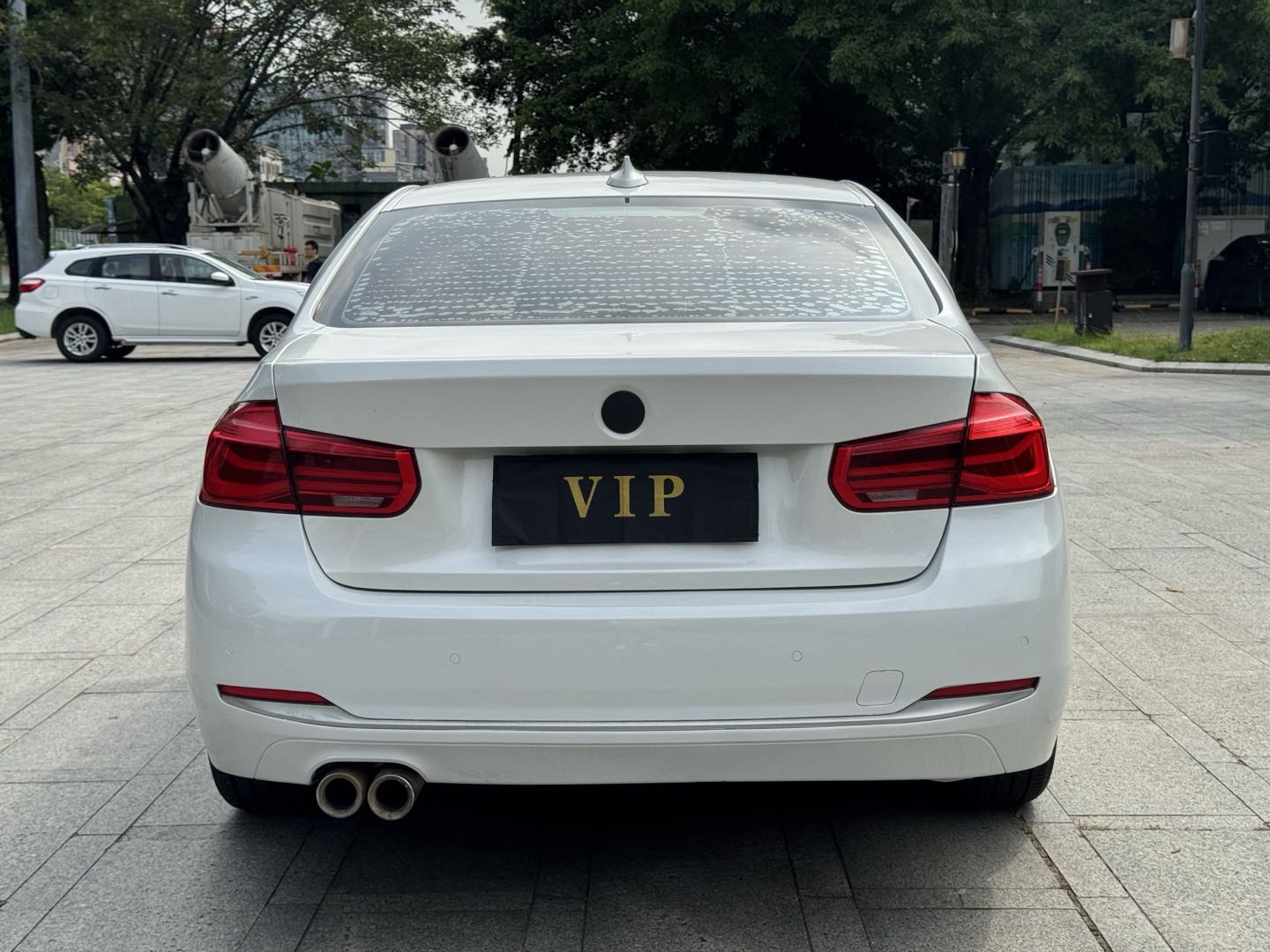 BMW 3 Series 2019 #10 BMW 3 Series 2019 car image #10
