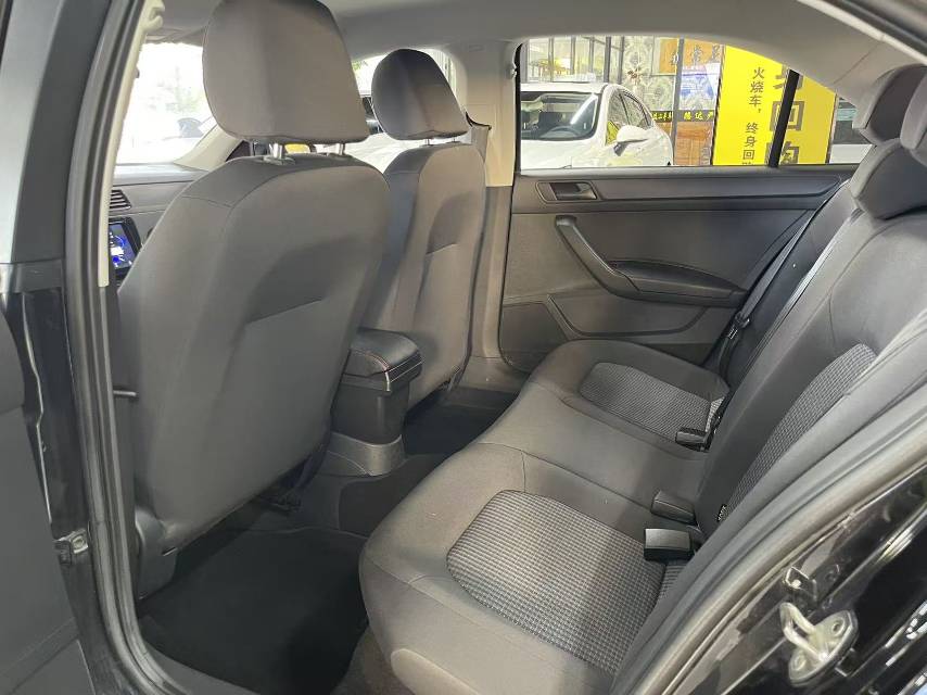 Volkswagen Santana 2021 car image #10