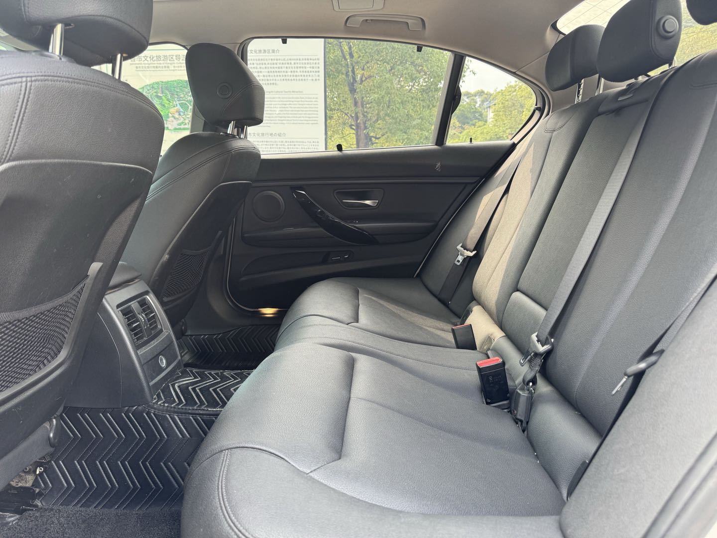 BMW 3 Series 2019 #8 BMW 3 Series 2019 car image #8