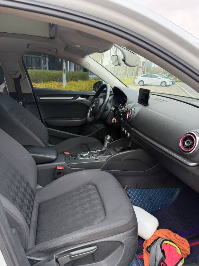 Audi A3 2015 car image #9