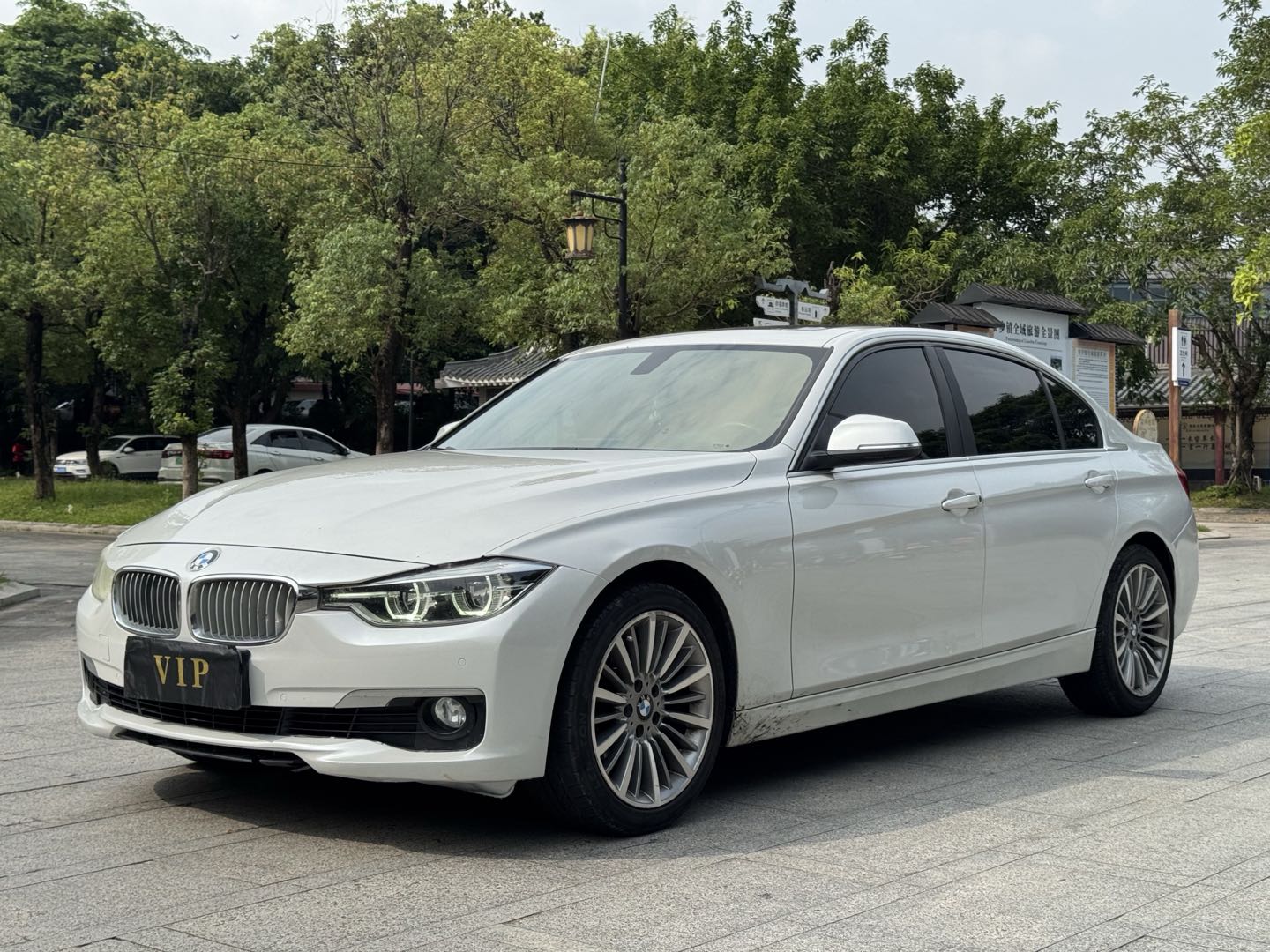 BMW 3 Series 2019 #2 BMW 3 Series 2019 car image #2