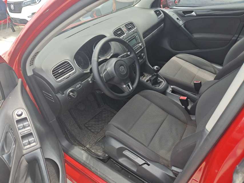 Volkswagen Golf 2012 car image #7