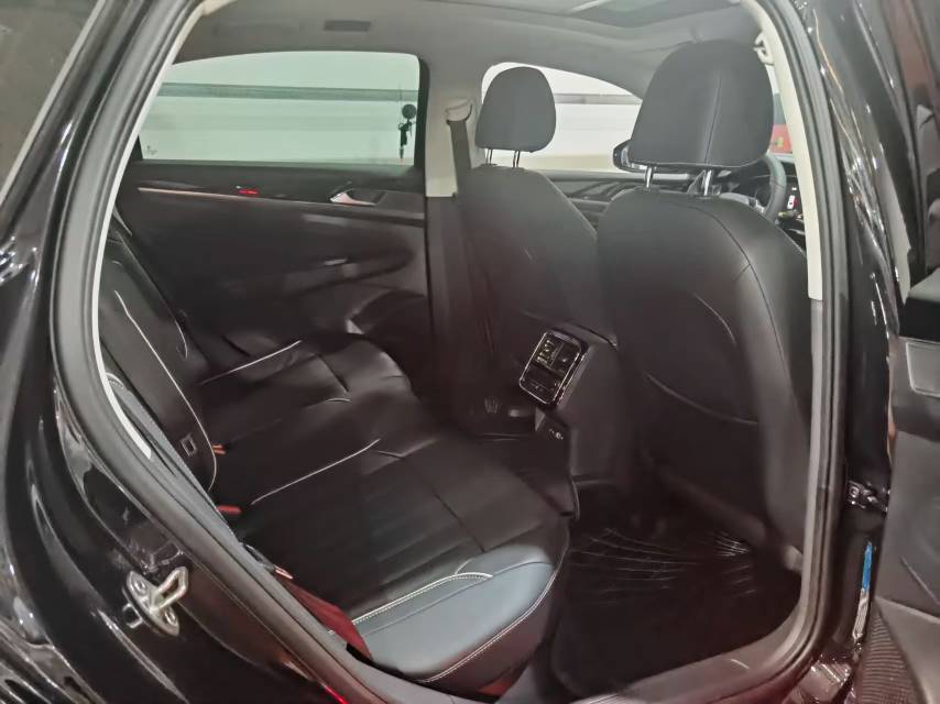 Volkswagen Tharu 2020 car image #7