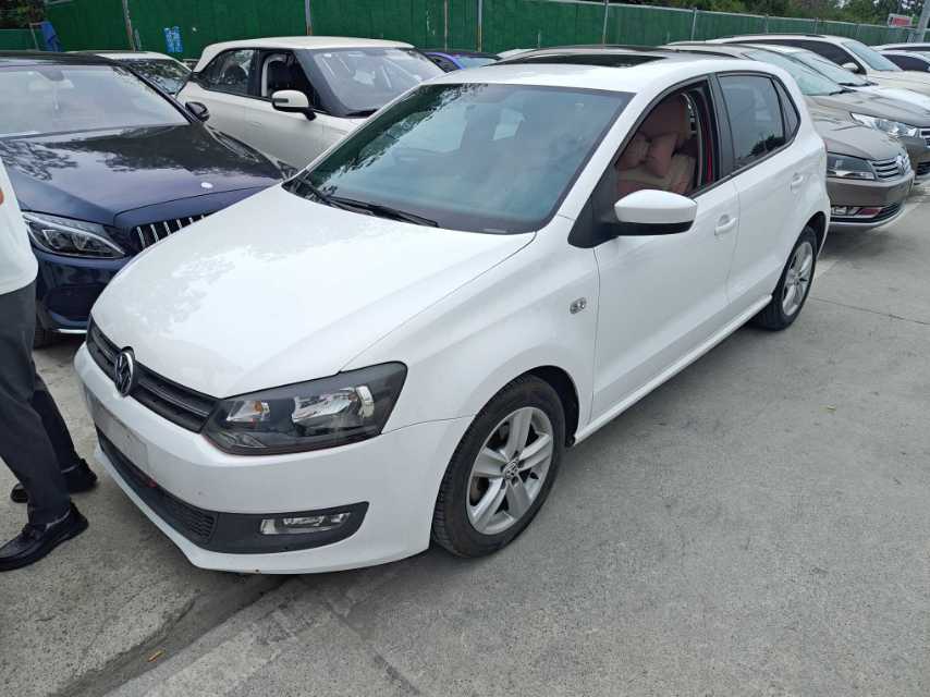 Volkswagen Polo 2012 car image #7