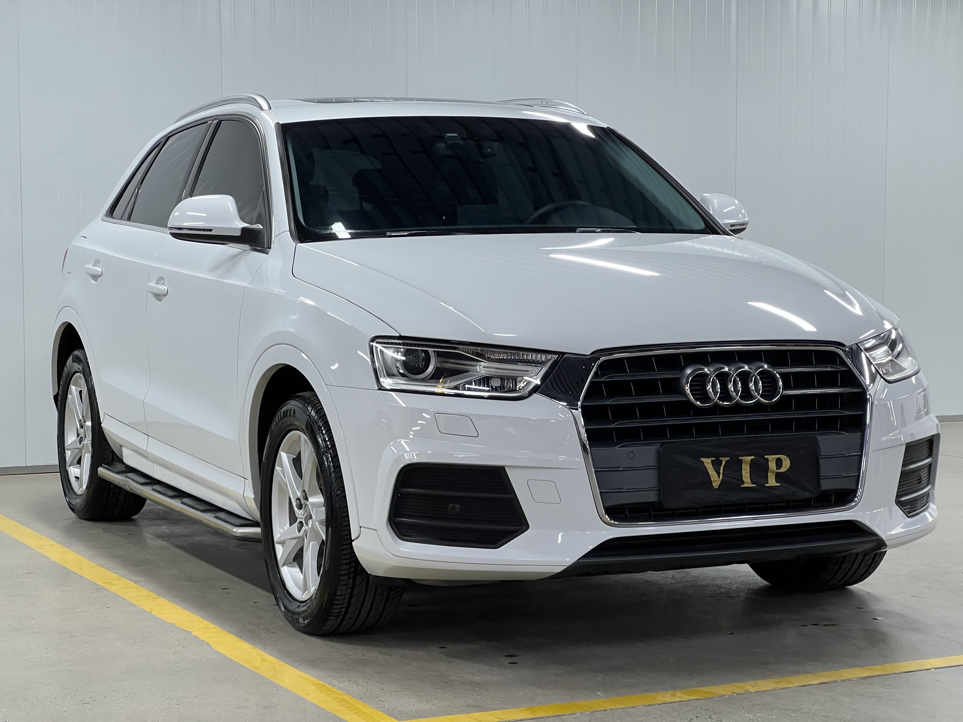 Audi Q3 2016 car image #4