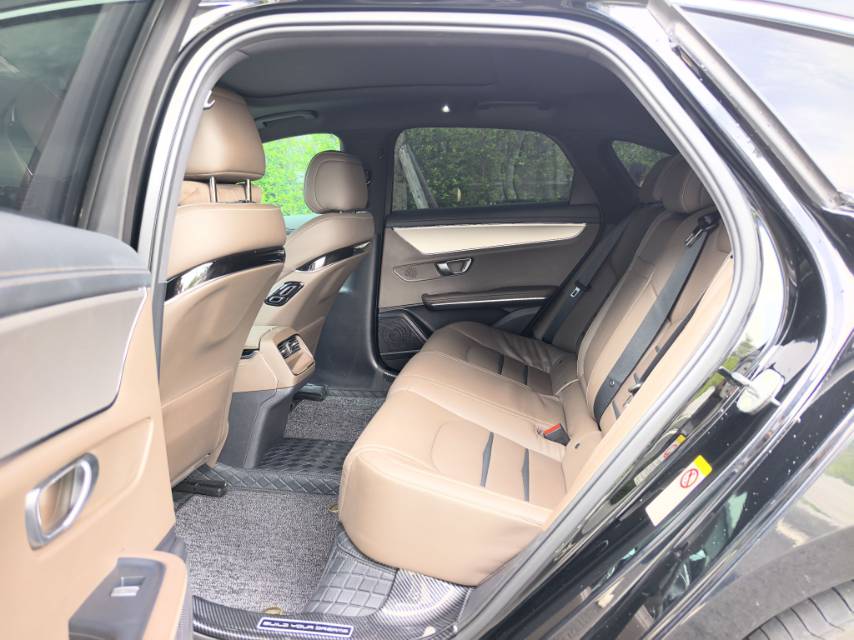 BYD Han 2022 #4 BYD Han 2022 car image #4