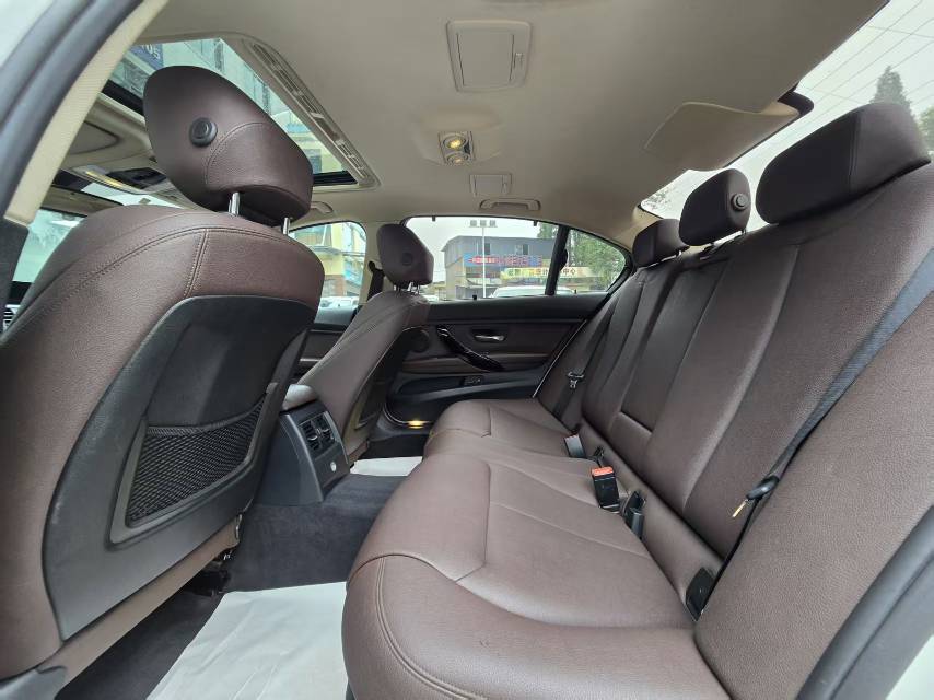 BMW 3 Series 2017 car image #8