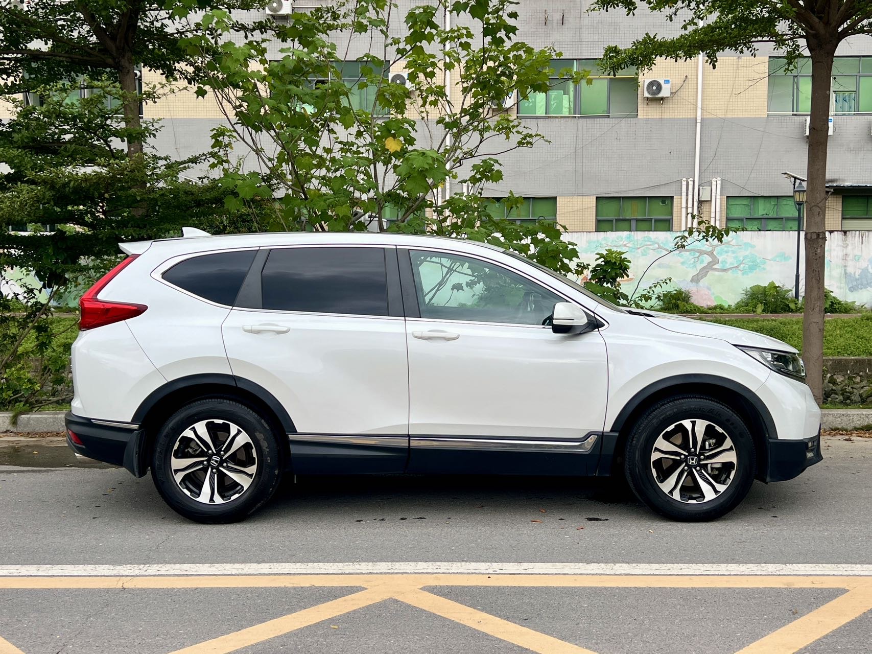 Honda CR-V 2019 car image #11