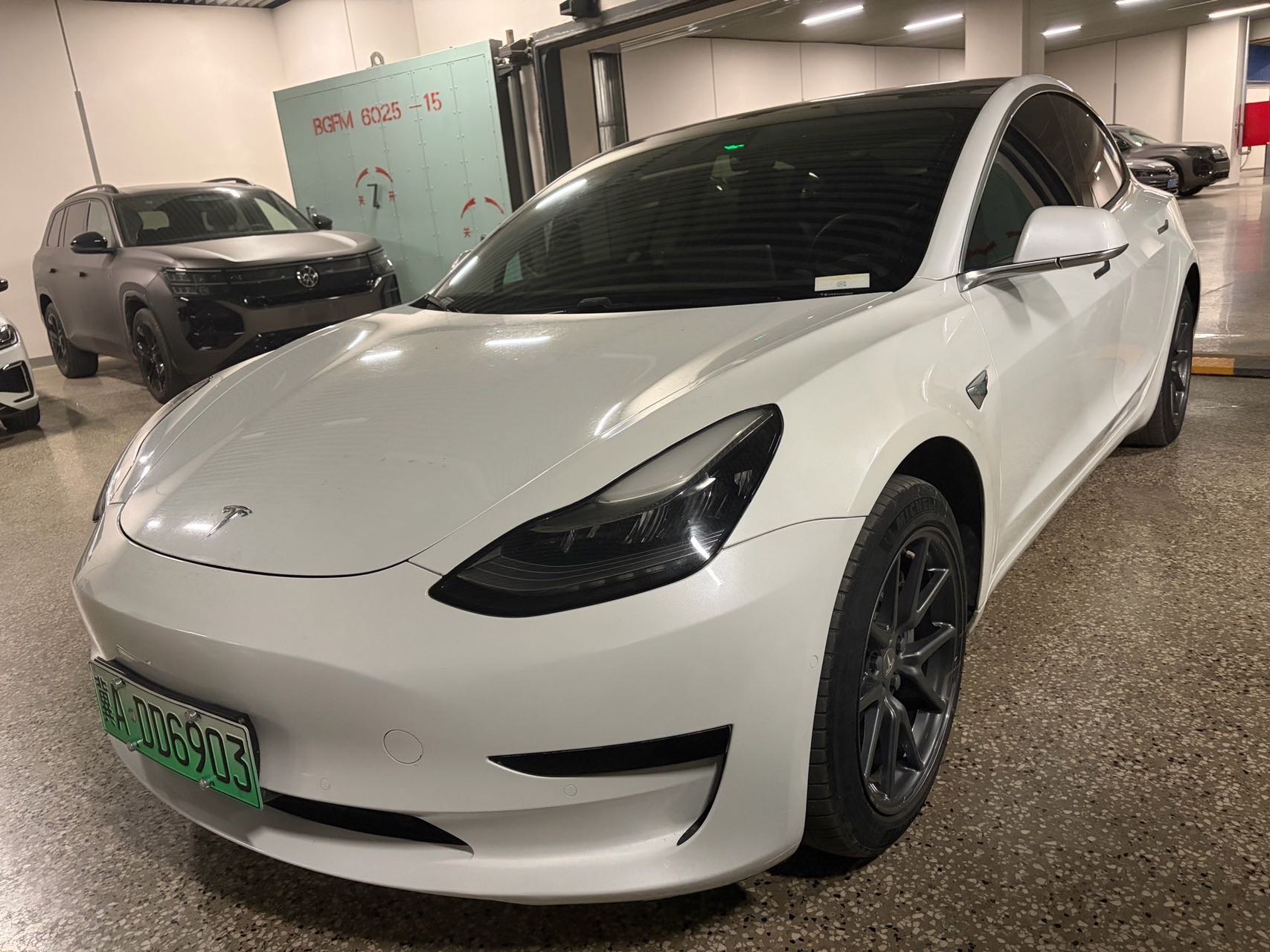 Tesla Model 3 2020 #2 Tesla Model 3 2020 car image #2