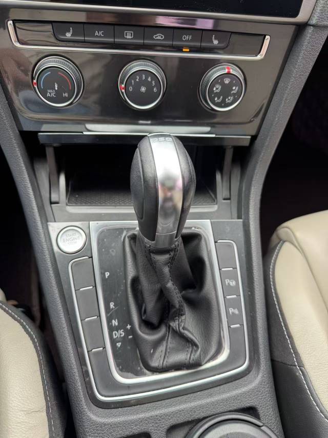 Volkswagen Golf 2017 #10 Volkswagen Golf 2017 car image #10