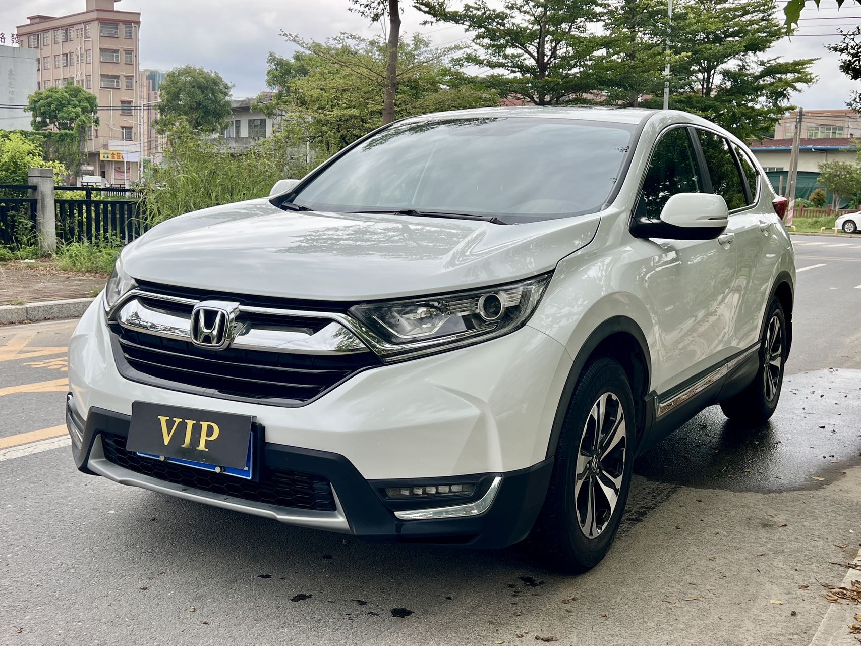 Honda CR-V 2019 car image #2