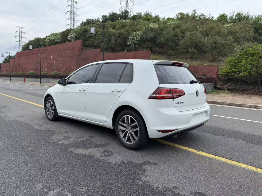 Volkswagen Golf 2017 #5 Volkswagen Golf 2017 car image #5