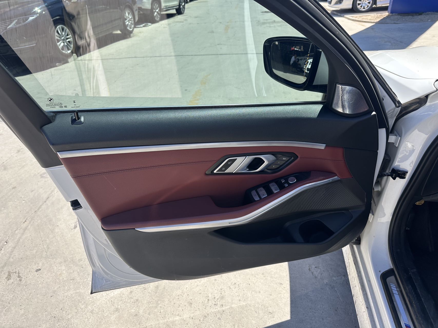 BMW 3 Series 2023 #5 BMW 3 Series 2023 car image #5
