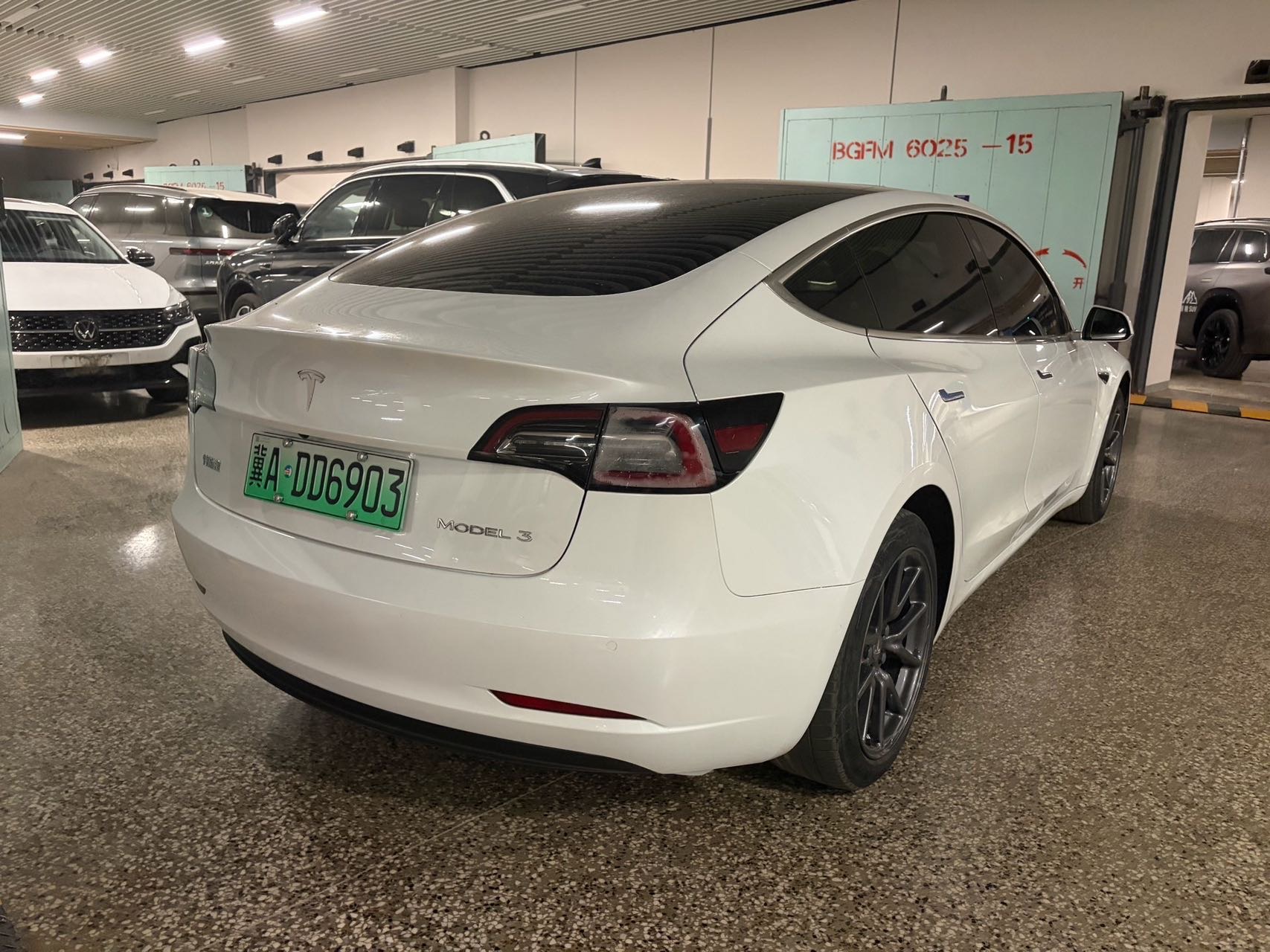 Tesla Model 3 2020 #4 Tesla Model 3 2020 car image #4