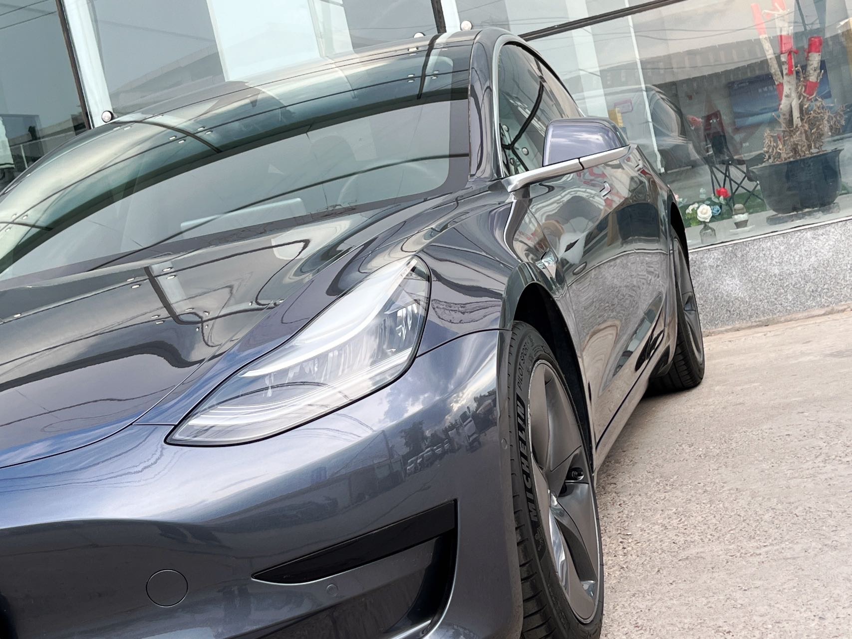 Tesla Model 3 2020 car image #9