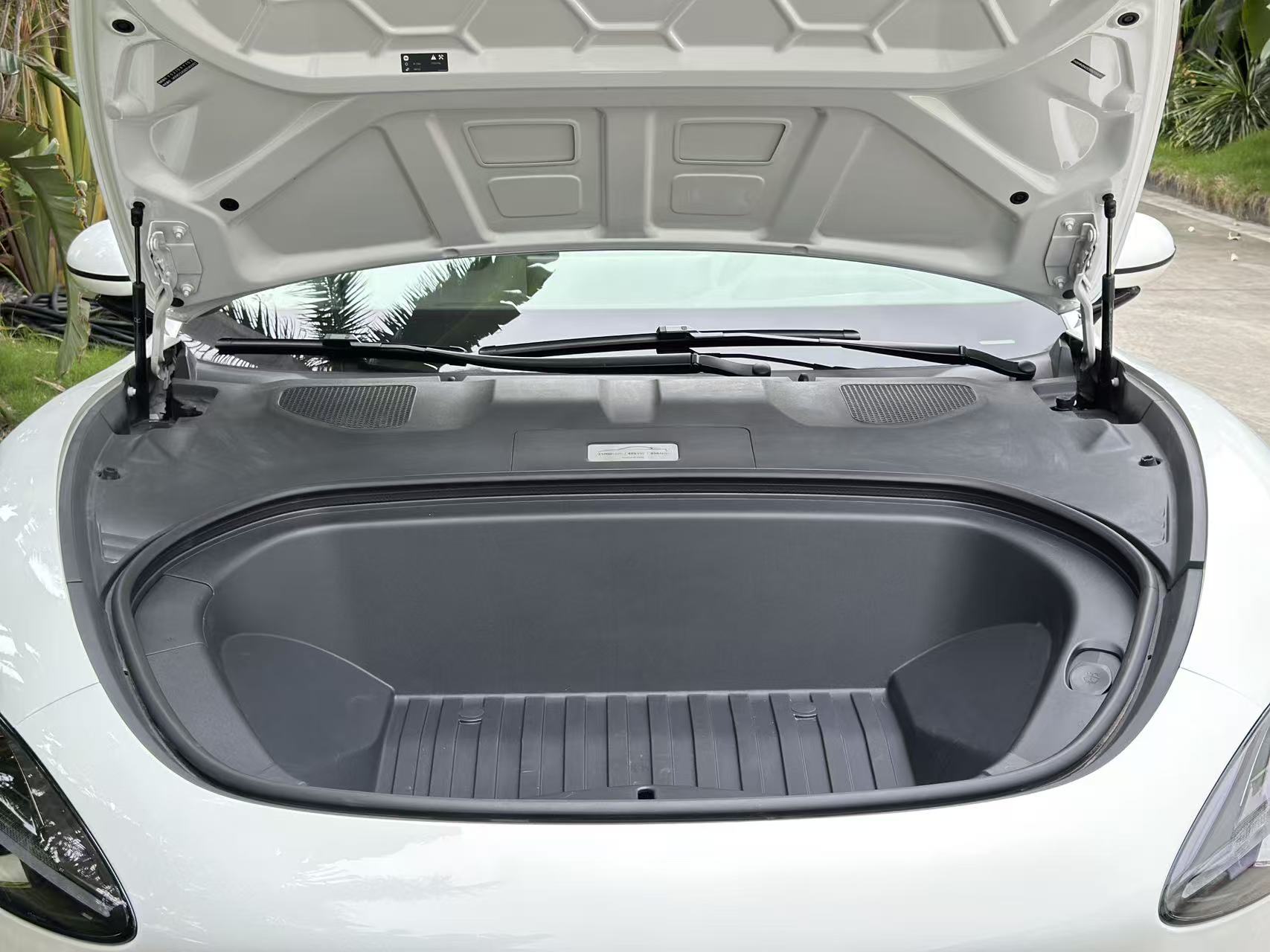 2024 #27 2024 immagine di auto #27