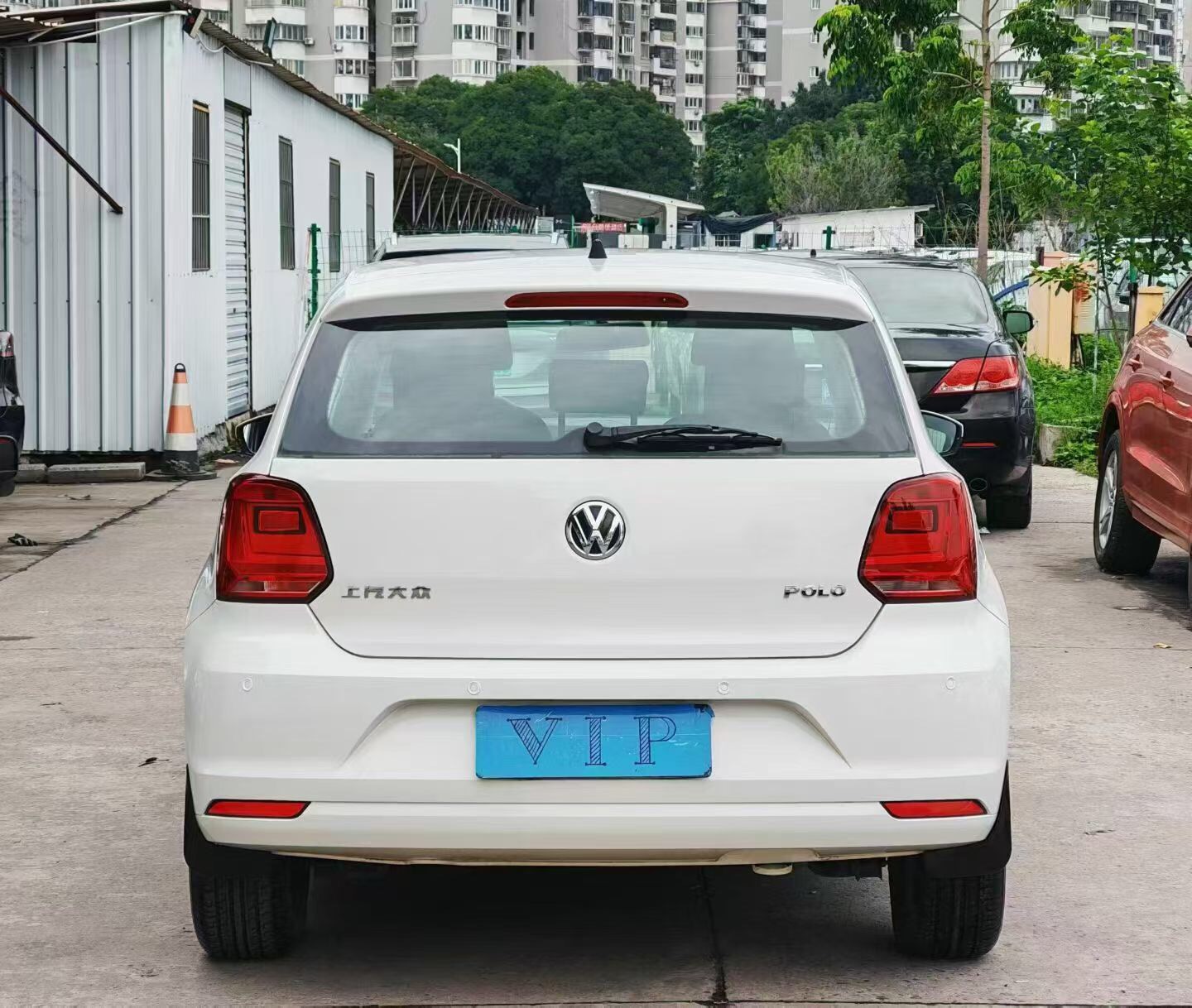Volkswagen Polo 2017 car image #9