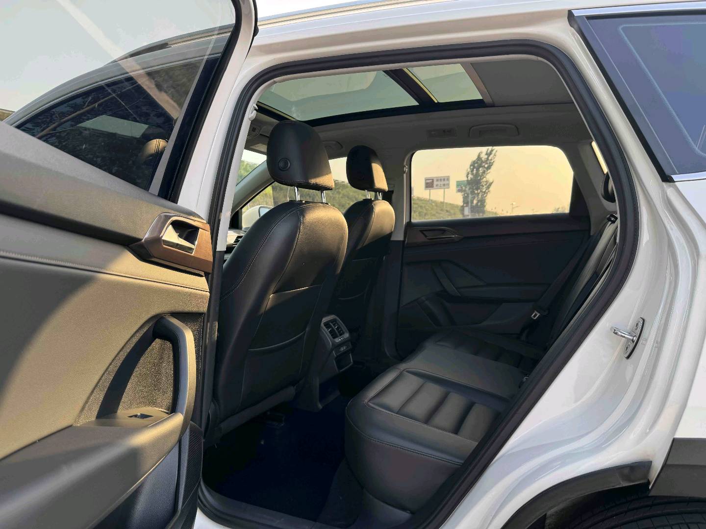 Volkswagen Tharu 2019 #6 Volkswagen Tharu 2019 car image #6