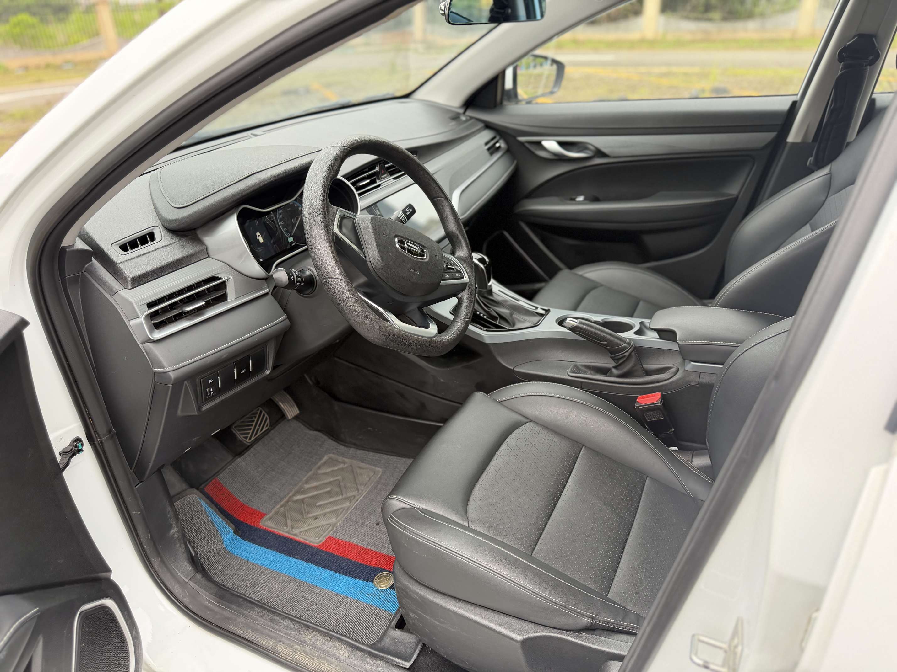 GEELY Emgrand 2021 car image #7