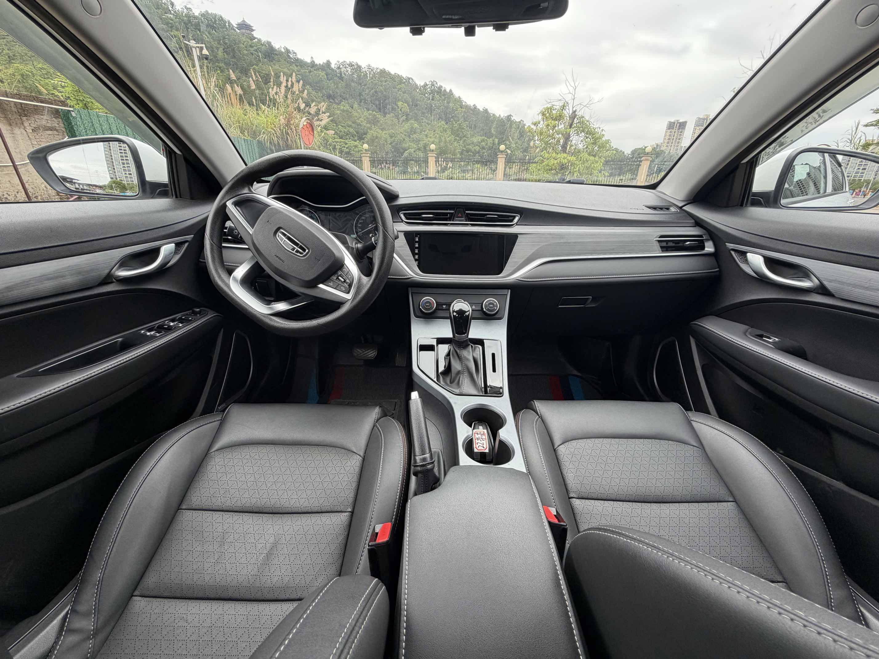 GEELY Emgrand 2021 car image #8