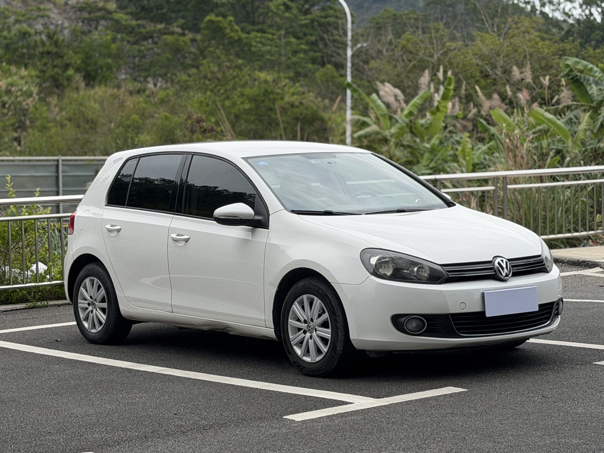 Volkswagen Golf 2013 car image #5
