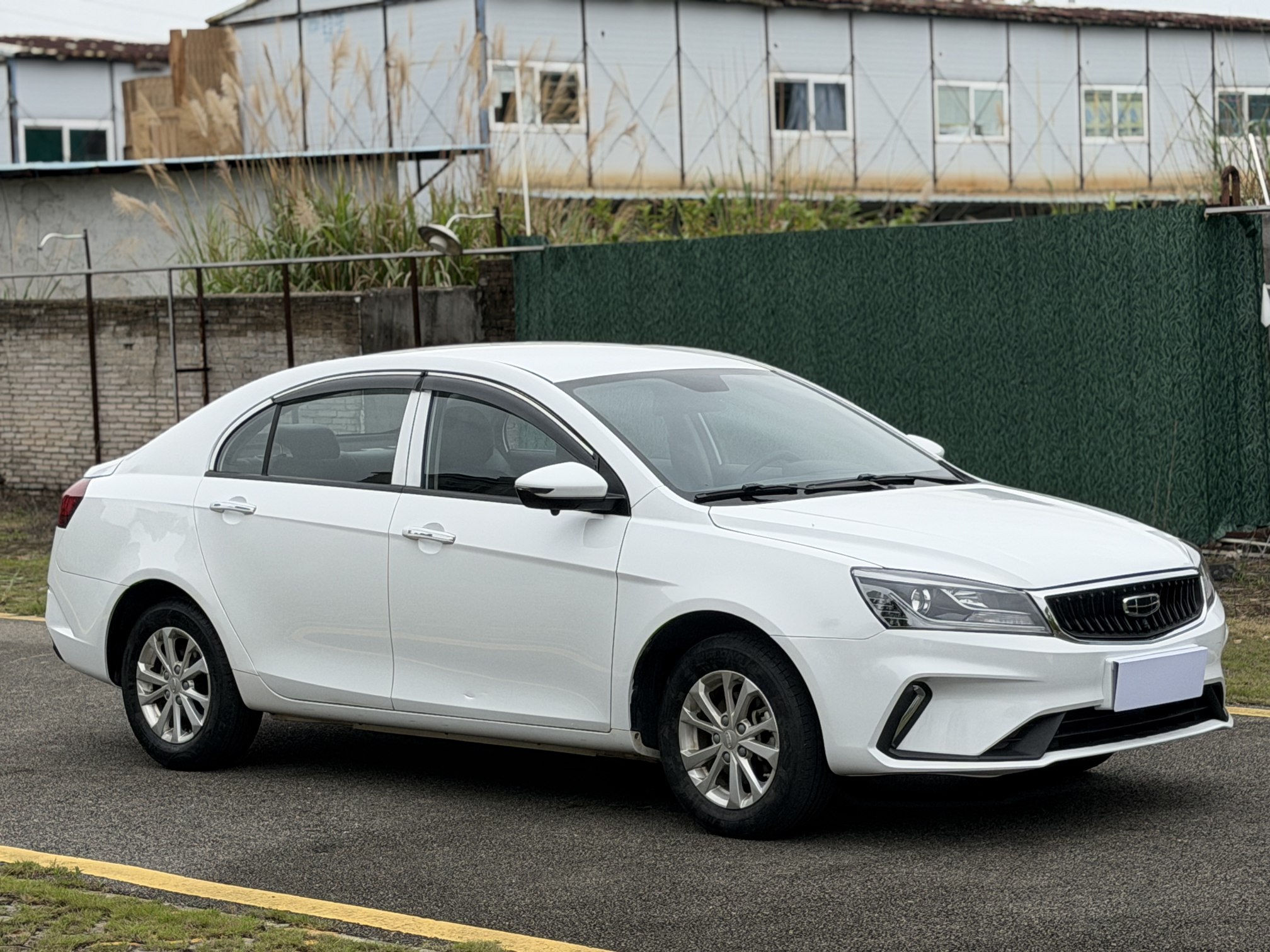 GEELY Emgrand 2021 car image #5