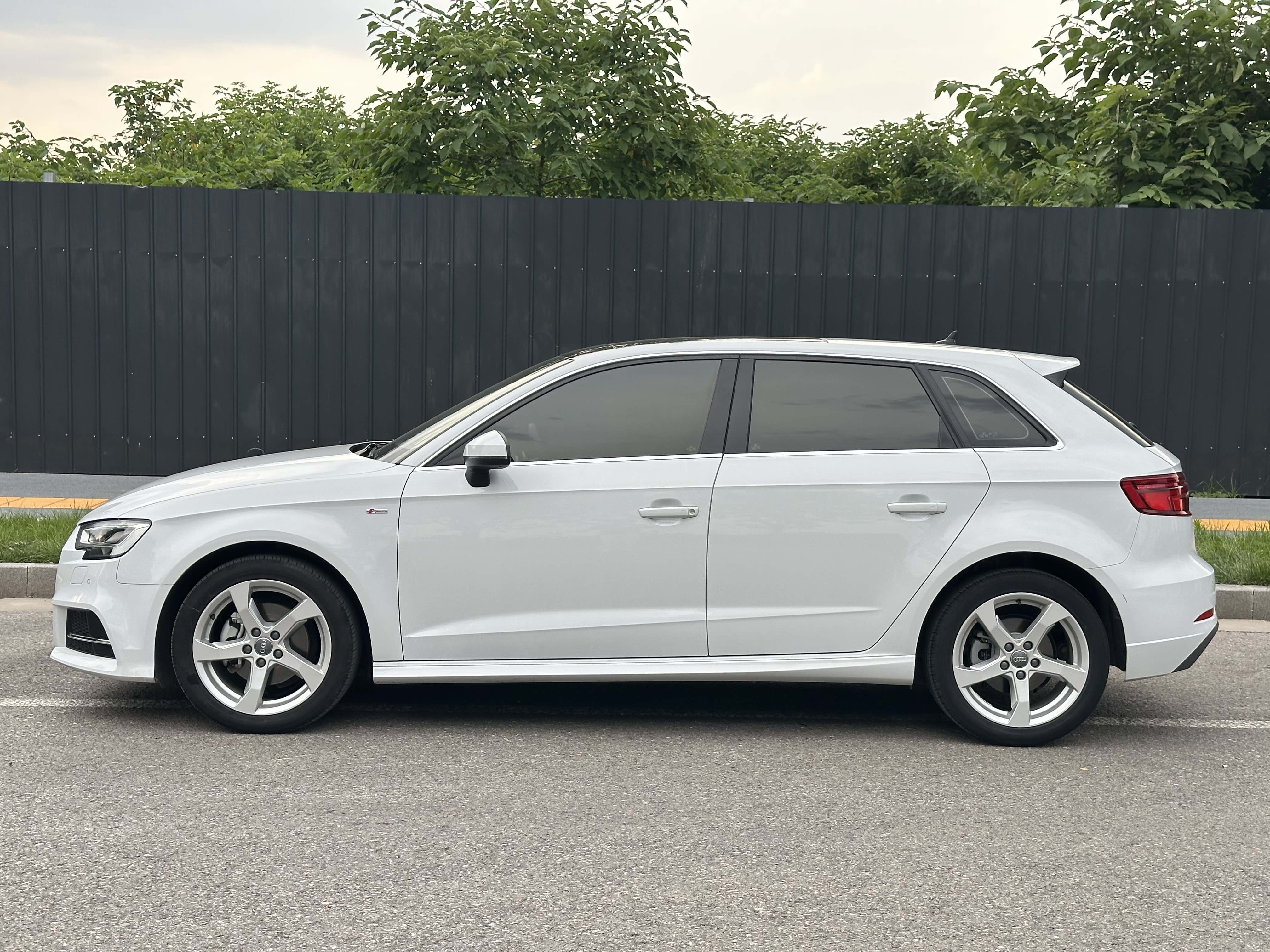 Audi A3 2020 car image #6