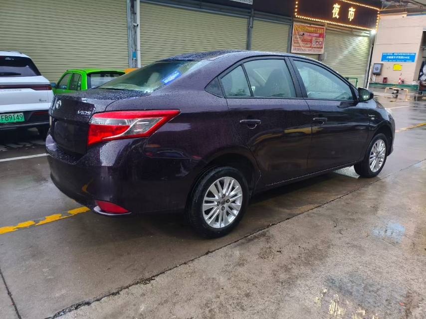Toyota Vios 2015 car image #10