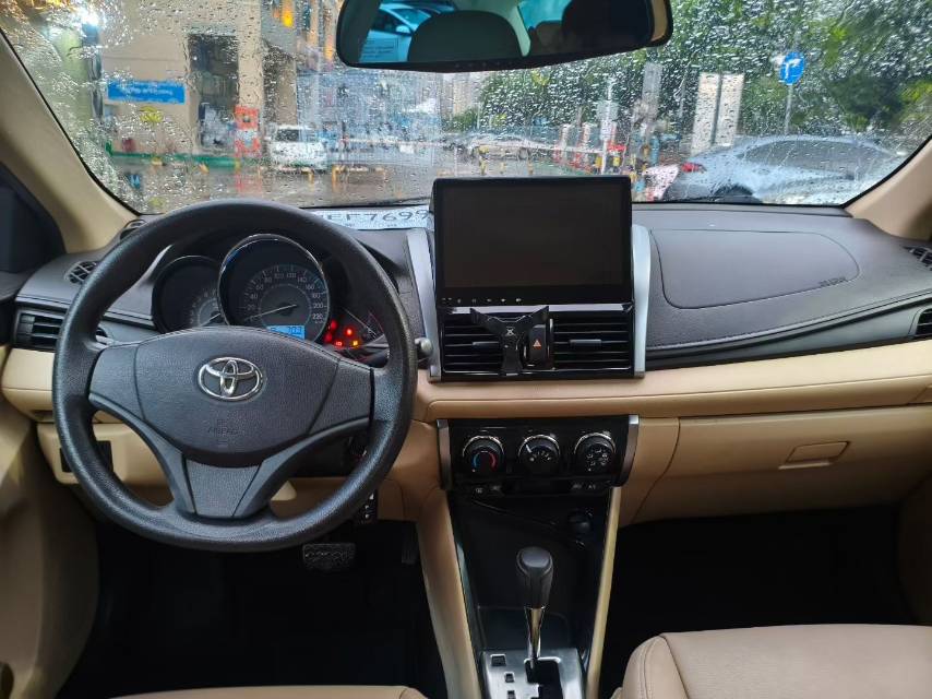 Toyota Vios 2015 car image #6