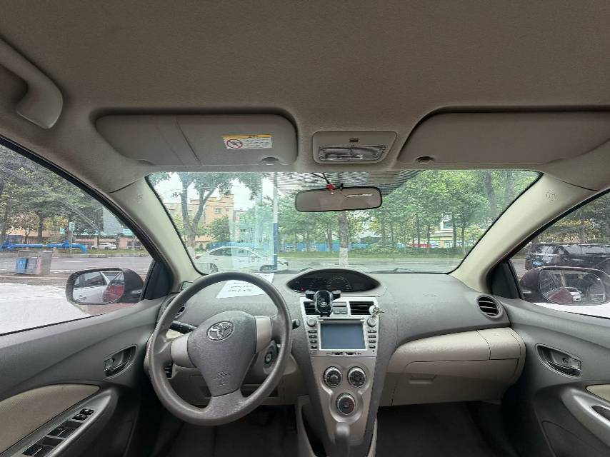 Toyota Vios 2010 car image #8