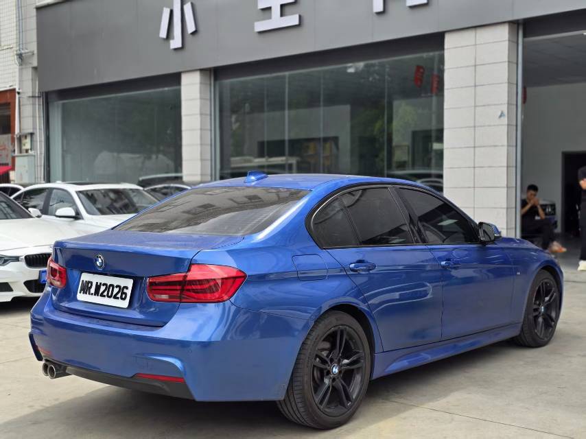 BMW 3 Series 2018 #6 BMW 3 Series 2018 car image #6