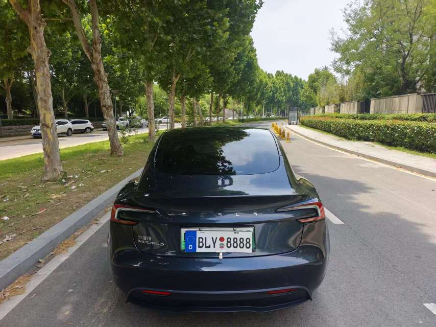 2024 car image #9