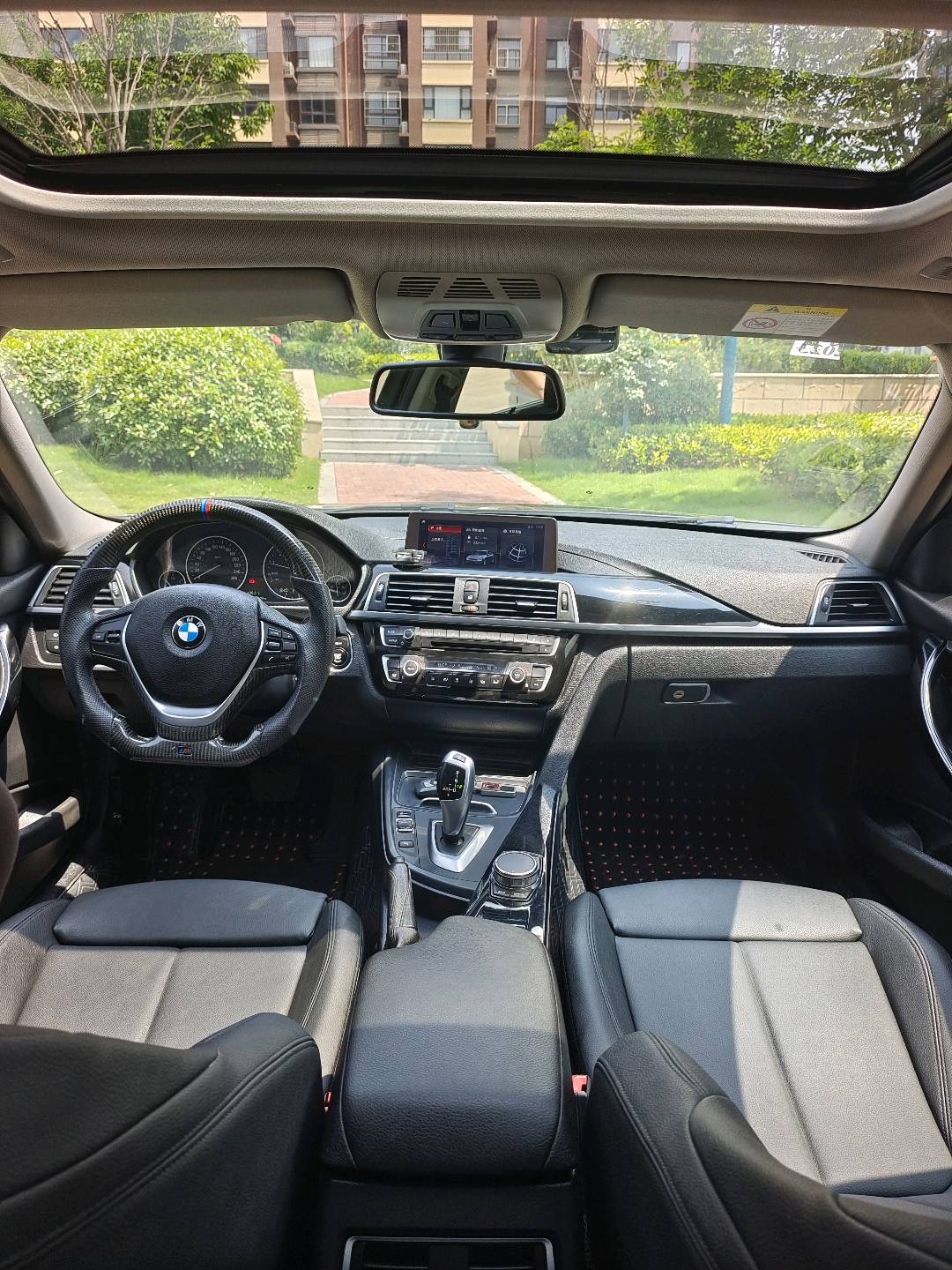 BMW 3 Series 2019 #7 BMW 3 Series 2019 car image #7