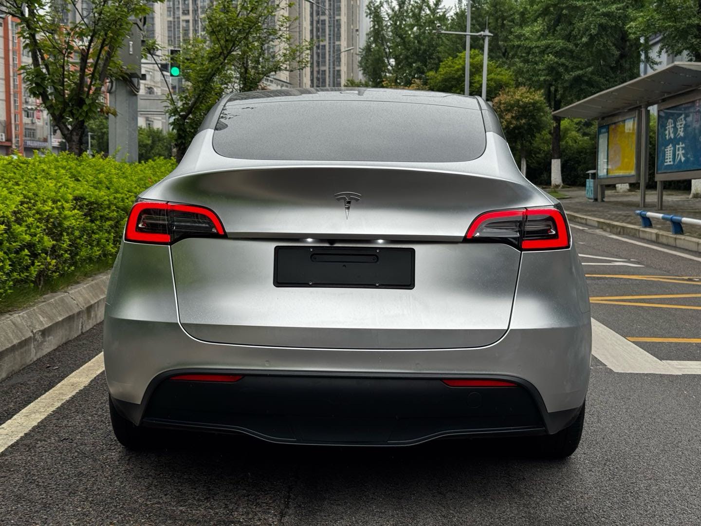 Tesla Model Y 2022 #10 Tesla Model Y 2022 car image #10