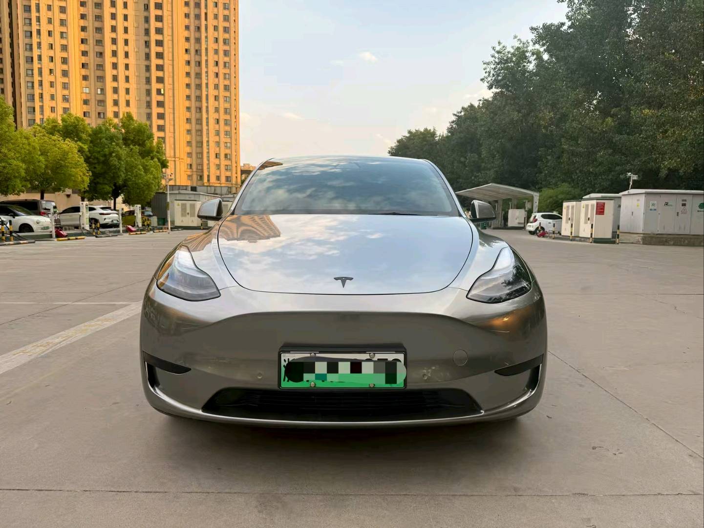 Tesla Model Y 2022 #4 Tesla Model Y 2022 car image #4