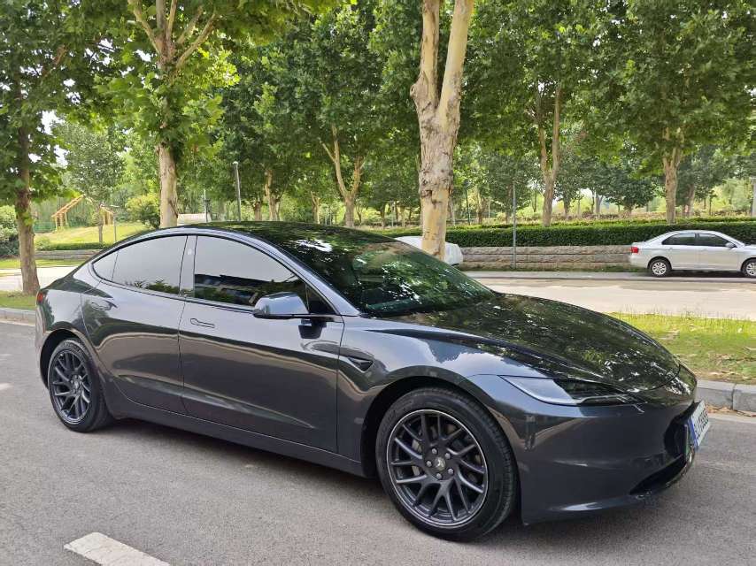 2024 car image #4