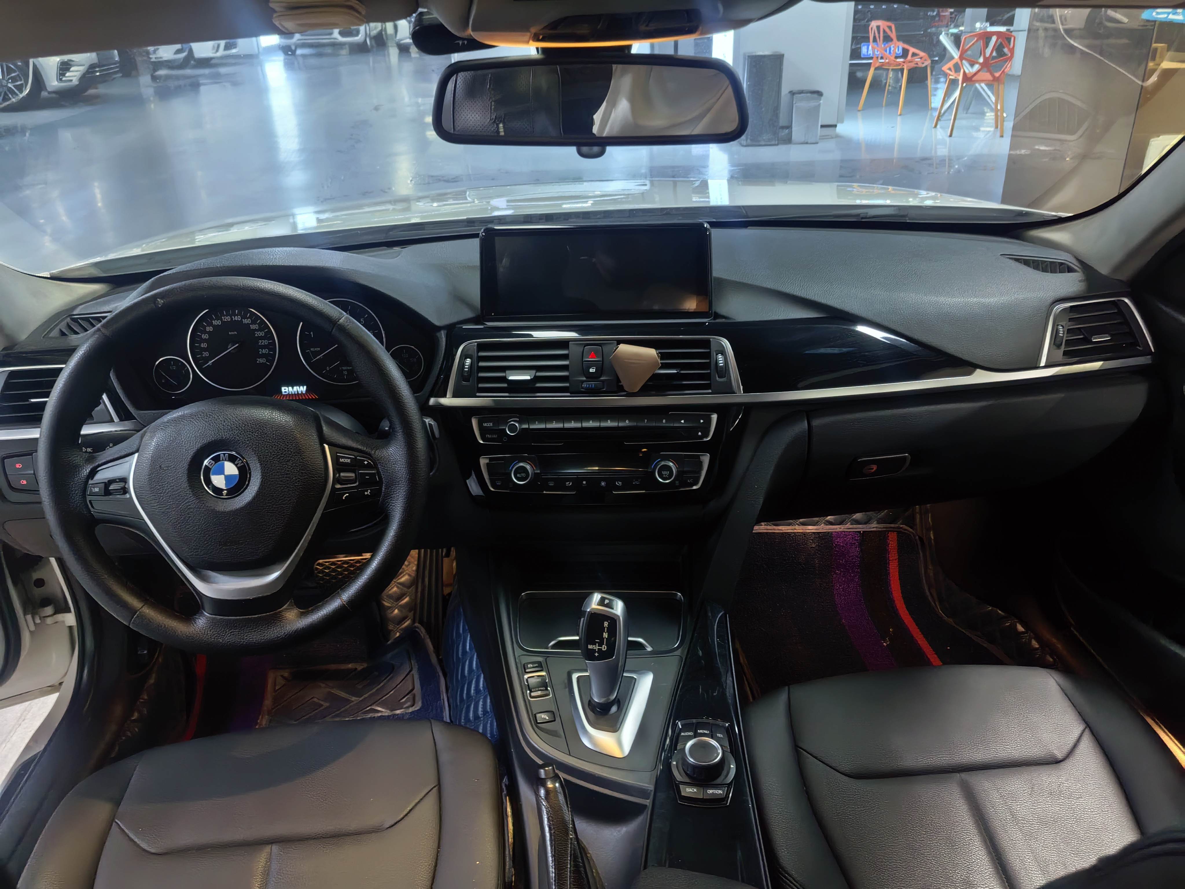 BMW 3 Series 2017 #8 BMW 3 Series 2017 car image #8
