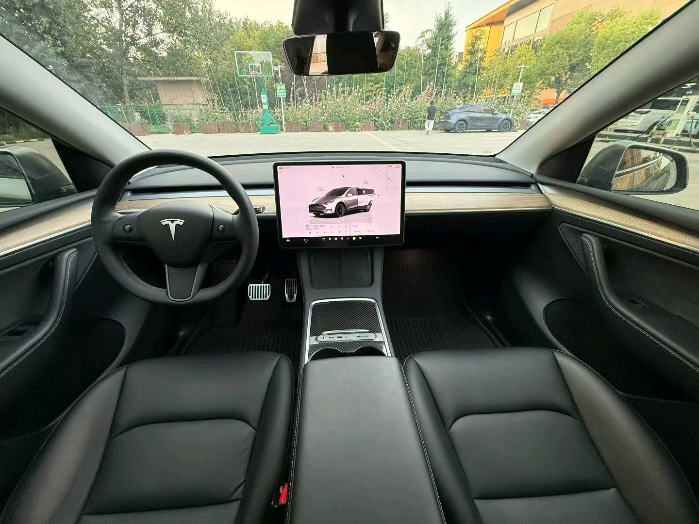 Tesla Model Y 2022 #8 Tesla Model Y 2022 car image #8