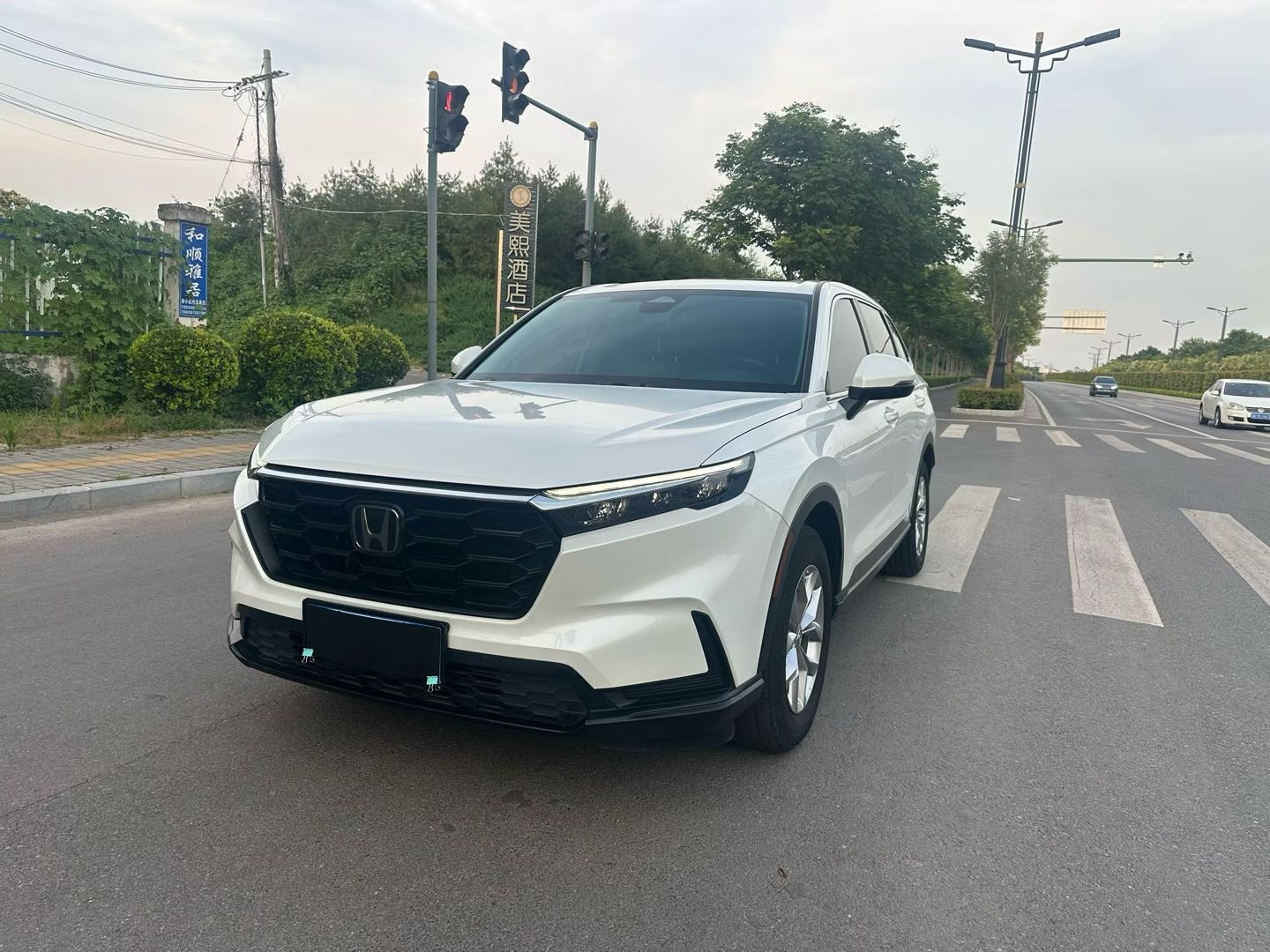2023 immagine di auto #2