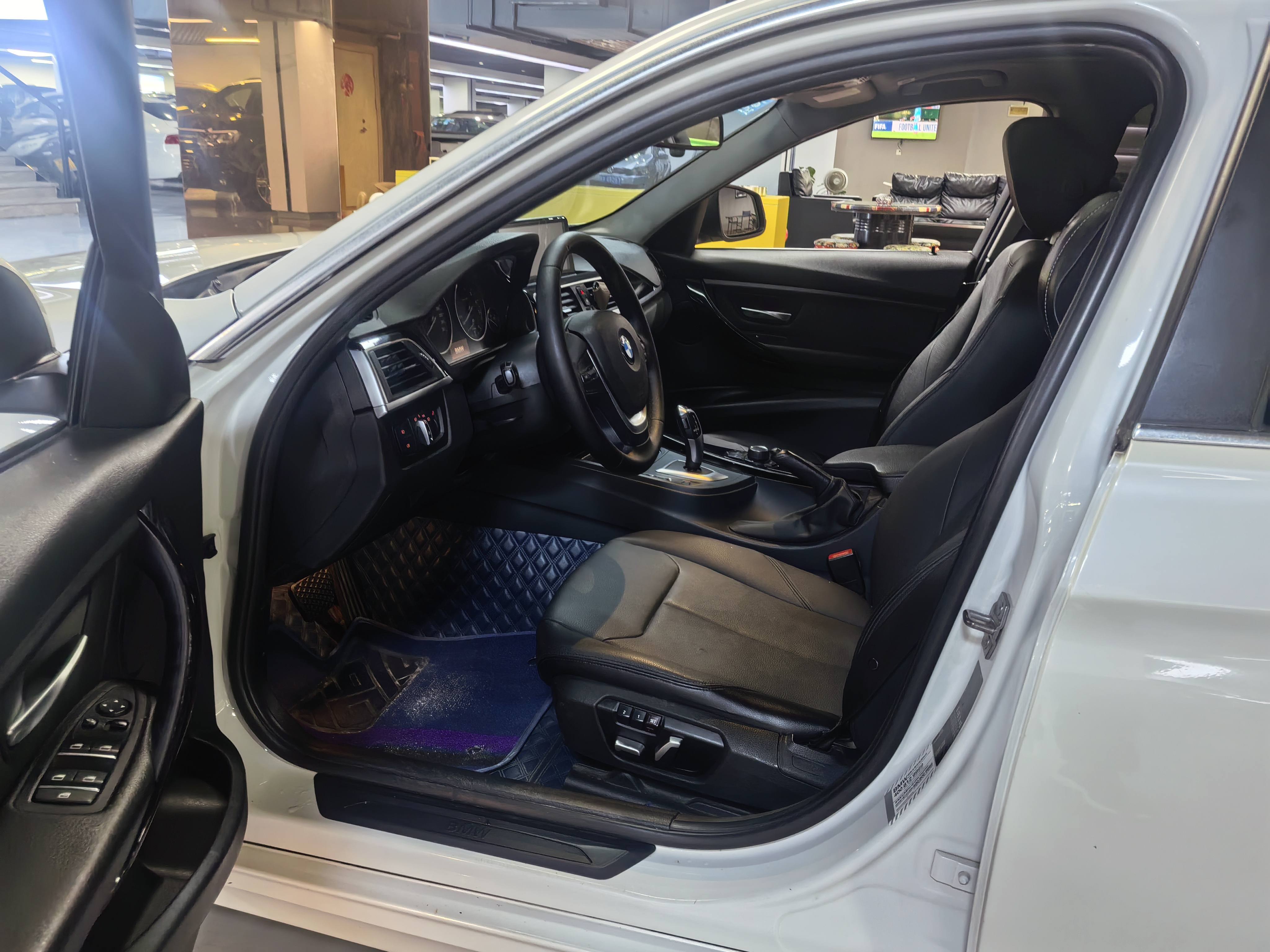 BMW 3 Series 2017 #7 BMW 3 Series 2017 car image #7