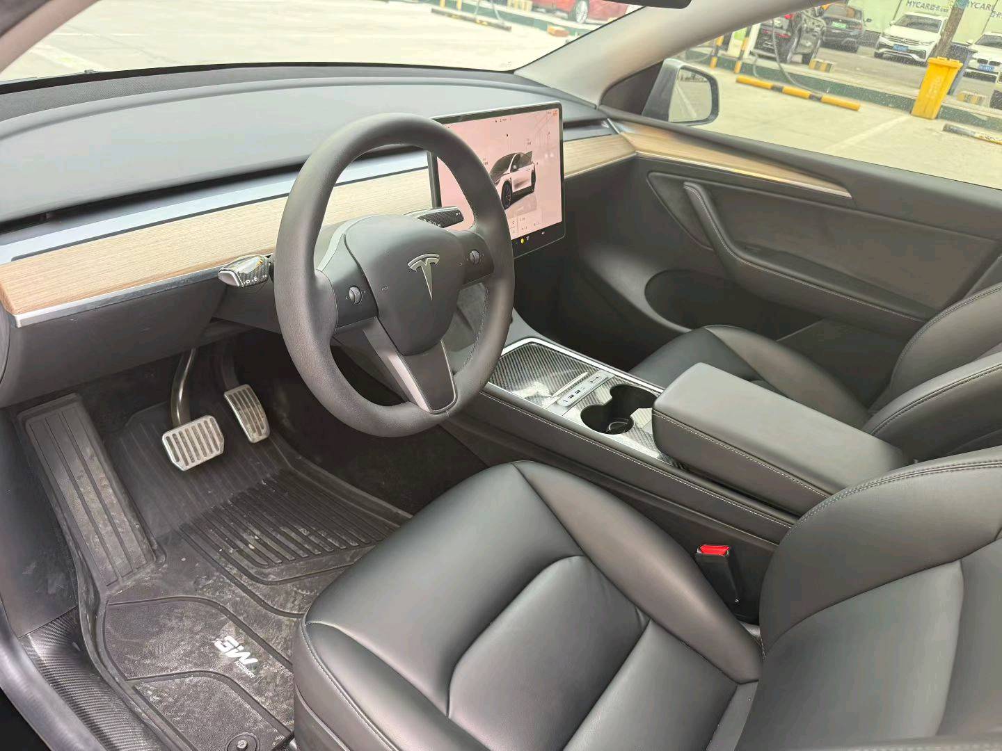 Tesla Model Y 2022 #9 Tesla Model Y 2022 car image #9