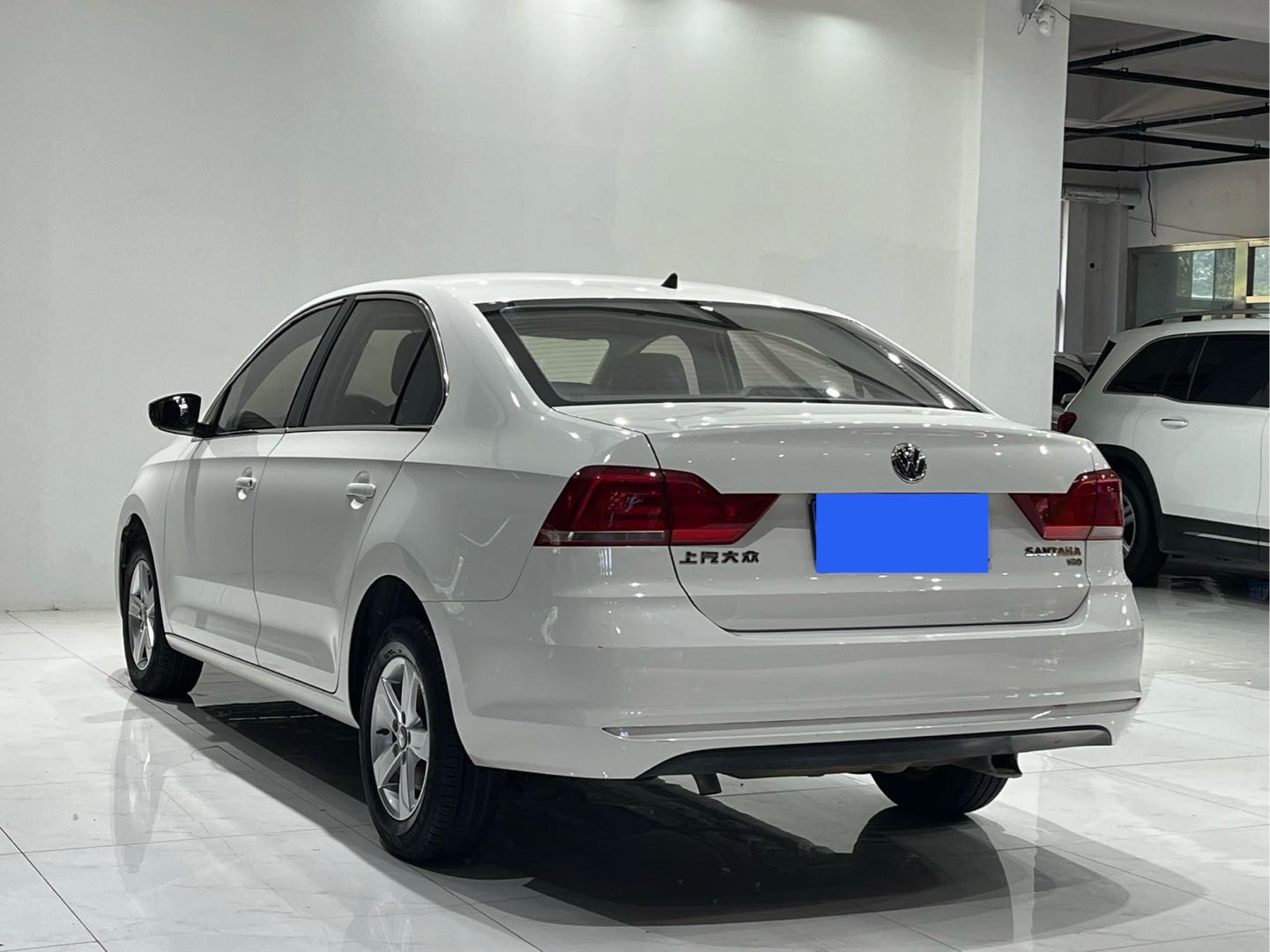Volkswagen Santana 2018 car image #6