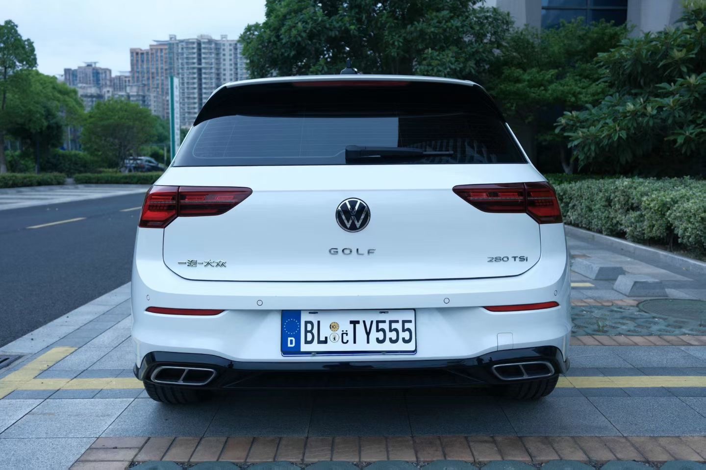 Volkswagen Golf 2024 car image #12
