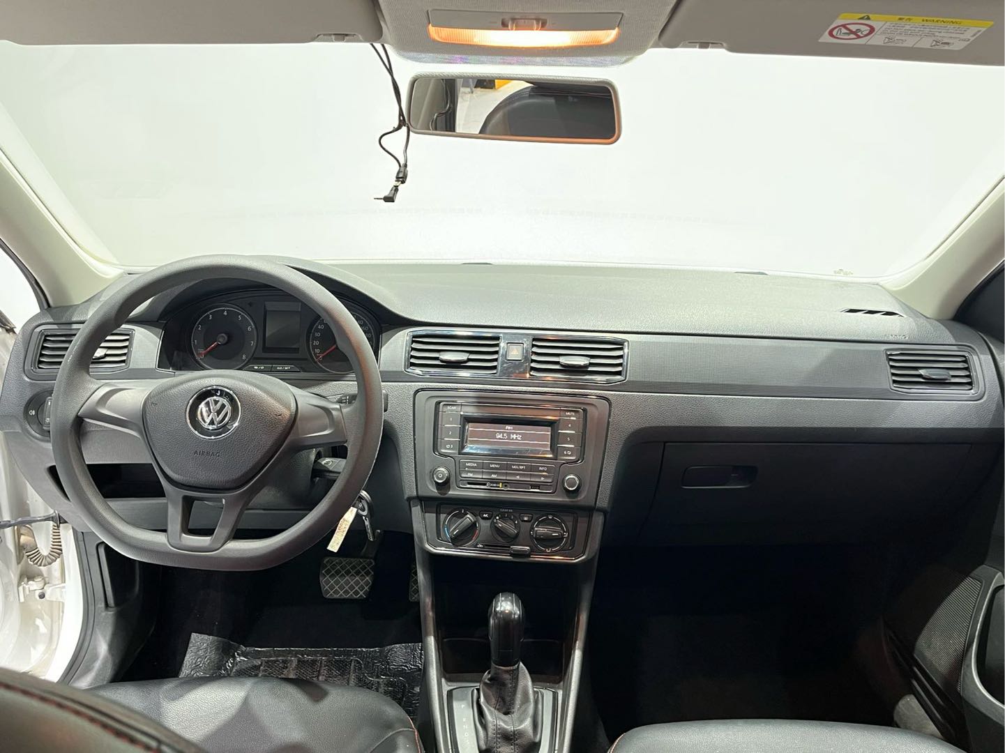 Volkswagen Santana 2018 car image #8