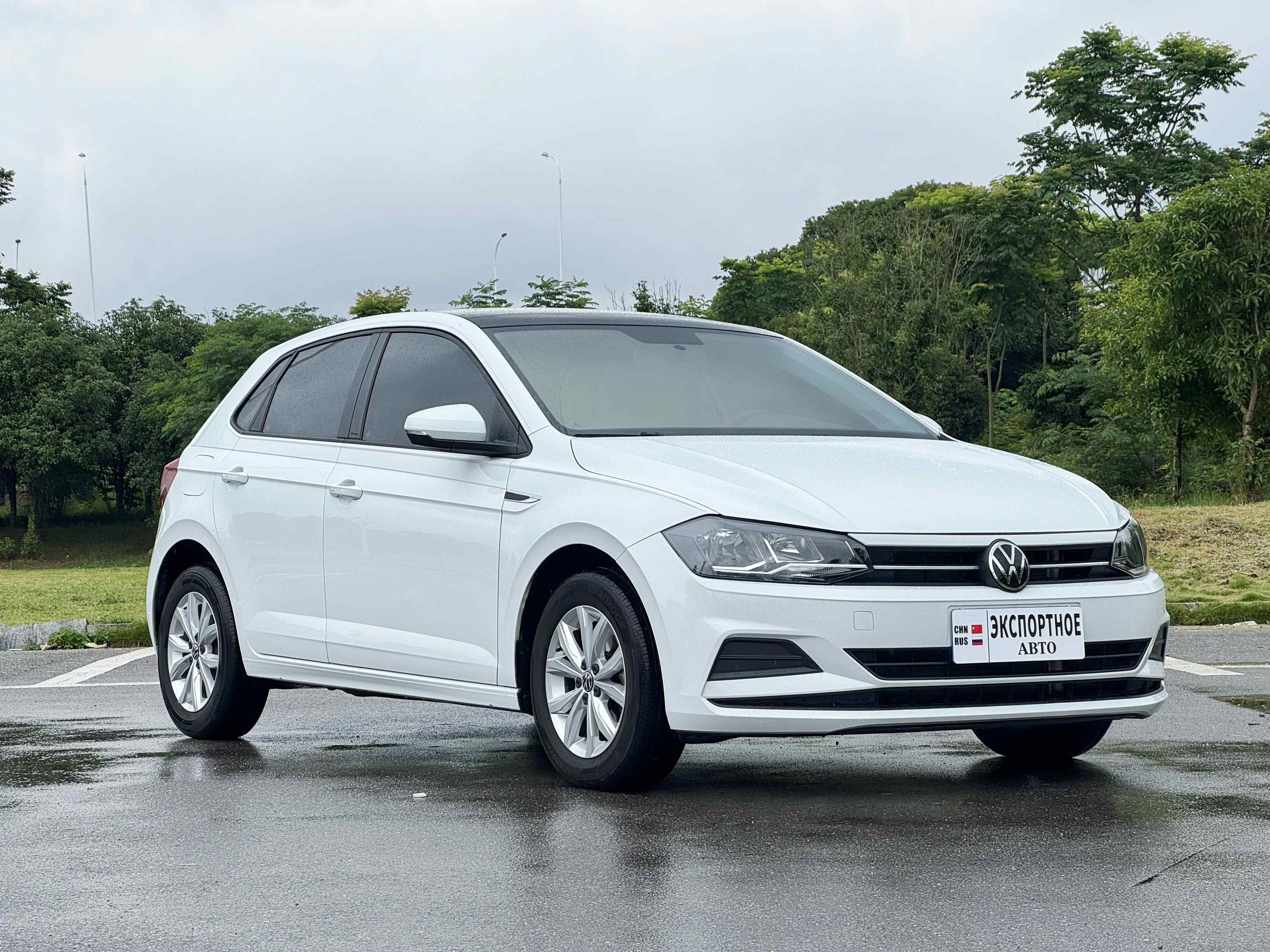 Volkswagen Polo 2022 car image #4