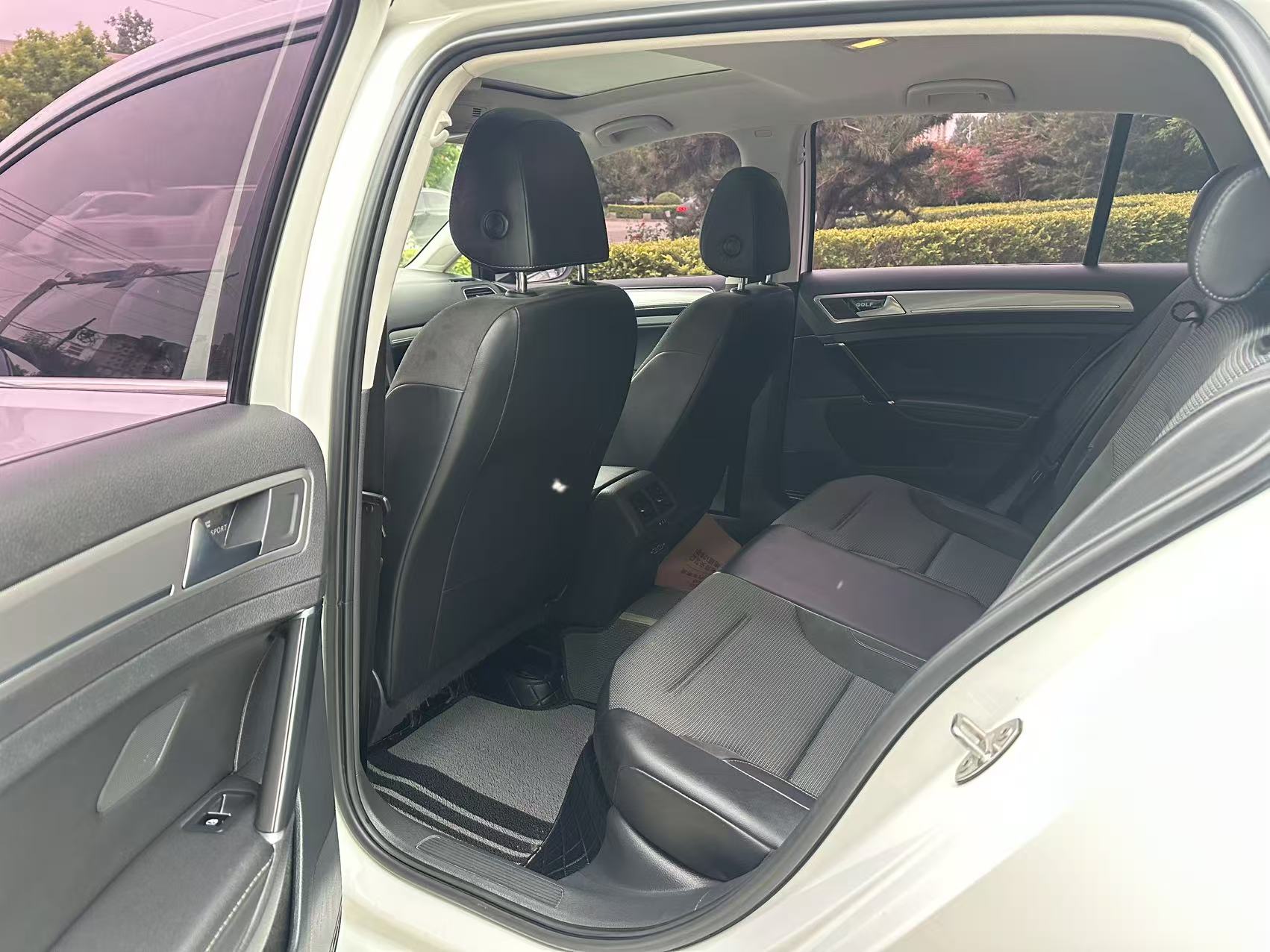 Volkswagen Golf 2019 #7 Volkswagen Golf 2019 car image #7