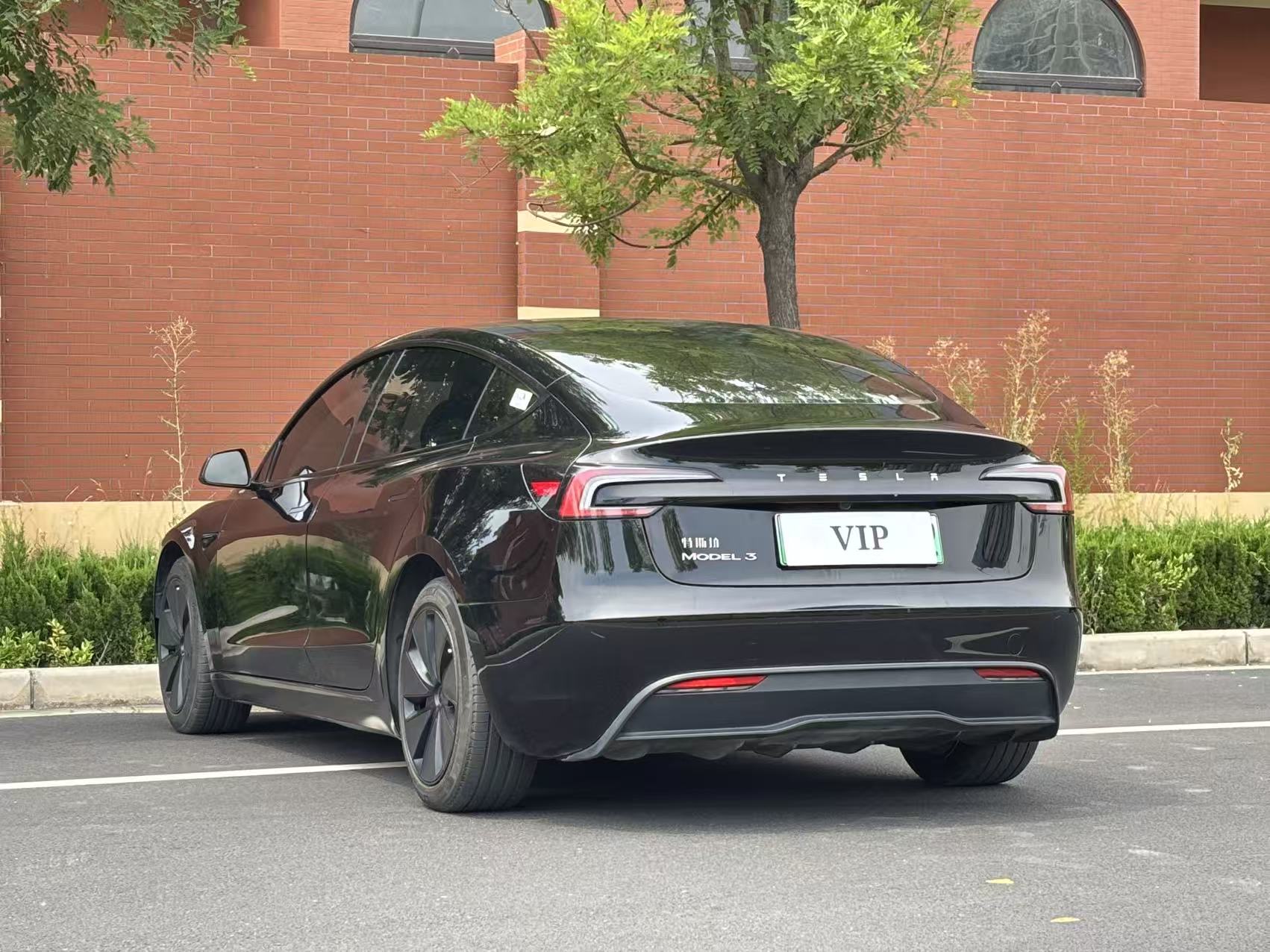 Tesla Model 3 2024 car image #11