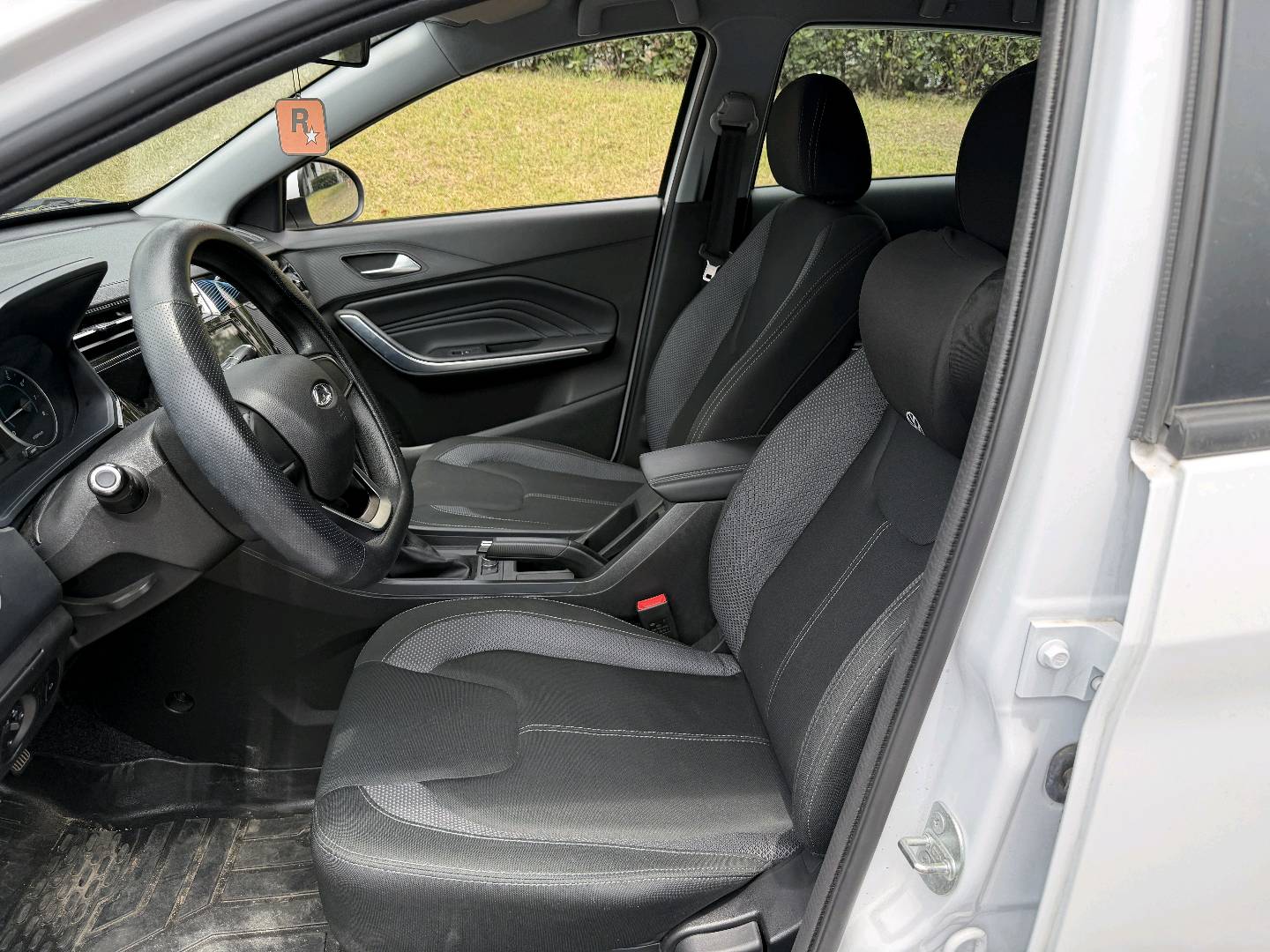 Chery Tiggo 3x 2024 car image #12