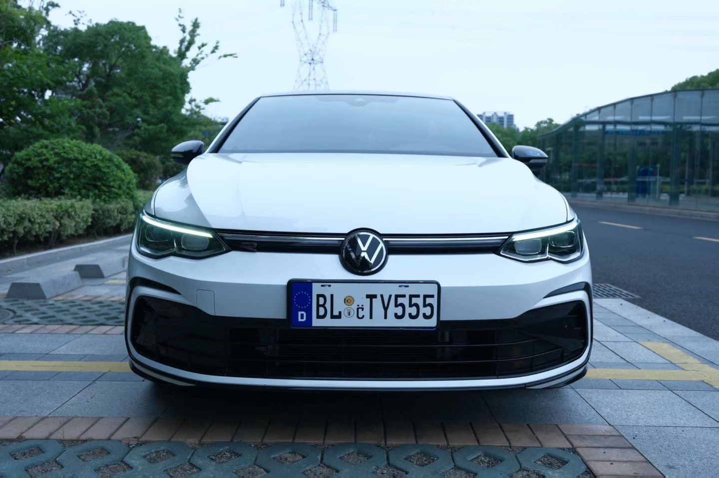 Volkswagen Golf 2024 car image #5